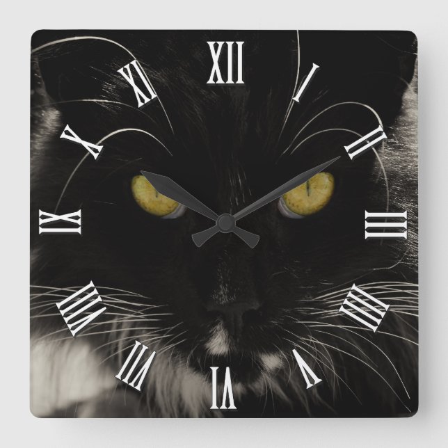 Schwarze Katze mit gelben Augen, Liebe Katzen Quadratische Wanduhr (Vorderseite)