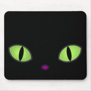 Schwarze Katze mit großen grünen Augen Mousepad