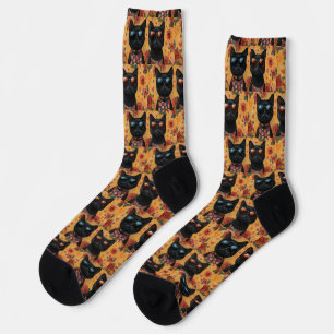 Schwarze Katze mit Herzrosen zum Valentinstag  Socken