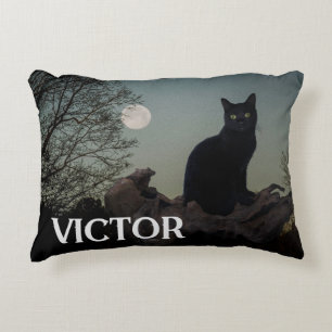 Schwarze Katze mit Mond auf Baumkronen-Individuell Dekokissen