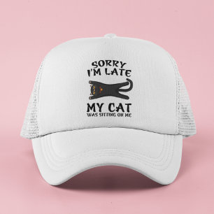 Schwarze Katze Sorry, dass ich spät dran war auf m Truckerkappe