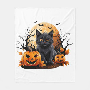 Schwarze Katze umgeben von Kürbissen Fleecedecke