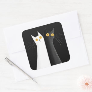 Schwarze Katze und weiße Katzen auf Schwarz Quadratischer Aufkleber