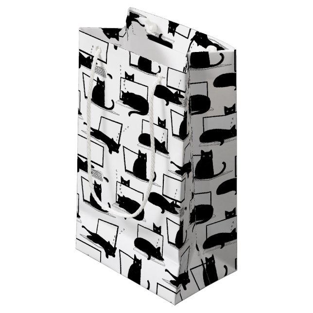 Schwarze Katzen auf Laptops Kleine Geschenktüte (Vorderseite Schrägansicht)