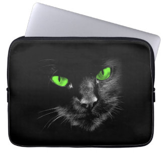 Schwarze Katzen regieren - Grüne Augen Laptopschutzhülle