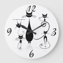 Schwarze Katzen überall an der Wand