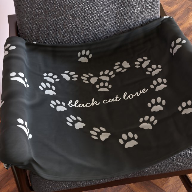 Schwarze Katzenpaw Print Heart Fleece Throw Blanke (A fun blanket for your black cat. Just add your name)