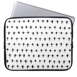 Schwarze Kreuze Handgezeichnet Geometrisch Laptopschutzhülle