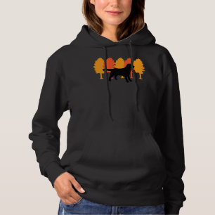 Schwarze Labrador-Silhouette im Herbst Hoodie