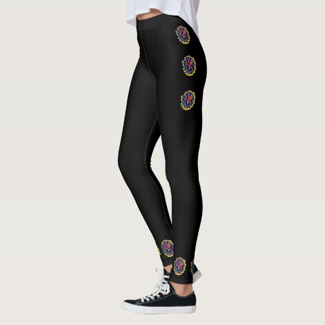 Schwarze Leggings mit schönem Blumendesign (Links)