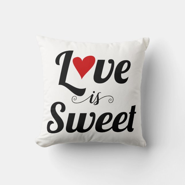 Schwarze Liebe ist Sweet fett Typografie und rotes Kissen (Vorderseite)