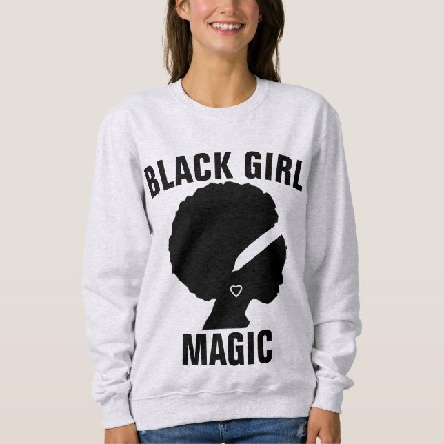 SCHWARZE MÄDCHENMAGISCHE T - SHIRT (Vorderseite)