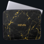 Schwarze Marmorsteine Textur Gold Akzente Laptopschutzhülle<br><div class="desc">Elegantes Bild von schwarzem Marmorstein Textur mit goldenen Akzenten. Anpassbare Monogramm.</div>
