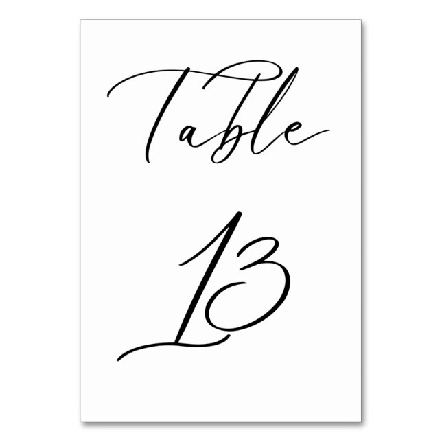 Schwarze Minimalistische Script-Hochzeitkarte für  Tischnummer (Vorderseite)