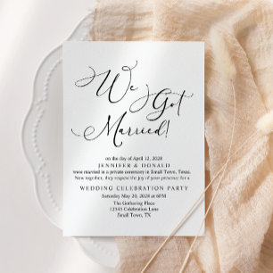 Schwarze moderne einfache Schrift Hochzeit Just Ma Einladung