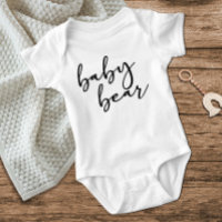 Schwarze moderne einfache Skript-Babybär