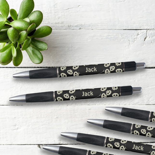 Schwarze Personalisierte Stifte mit Schädelmuster Kugelschreiber (Add your name to these cute skull pattern pens!)
