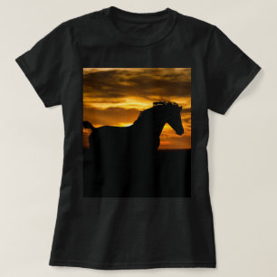 Schwarze Pferd-Sonnenuntergangs-Silhouette T-Shirt