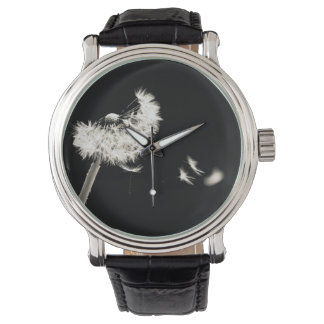 Schwarze Pissbettuhr Armbanduhr