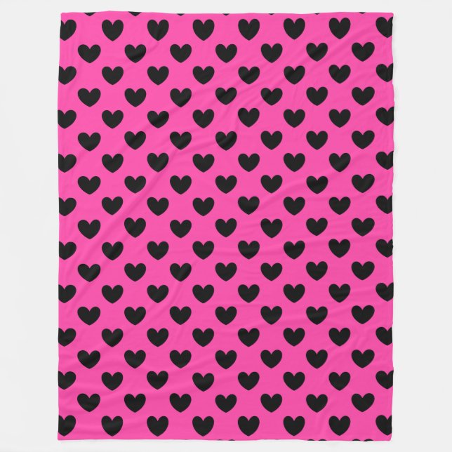 Schwarze Polka Herzen auf Fuchsienrosa Fleecedecke (Vorderseite)