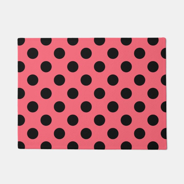 Schwarze Polka Punkte auf Korallen Fußmatte (Vorderseite)