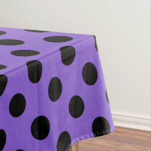 Schwarze Polka-Punkte auf Lavendel Tischdecke
