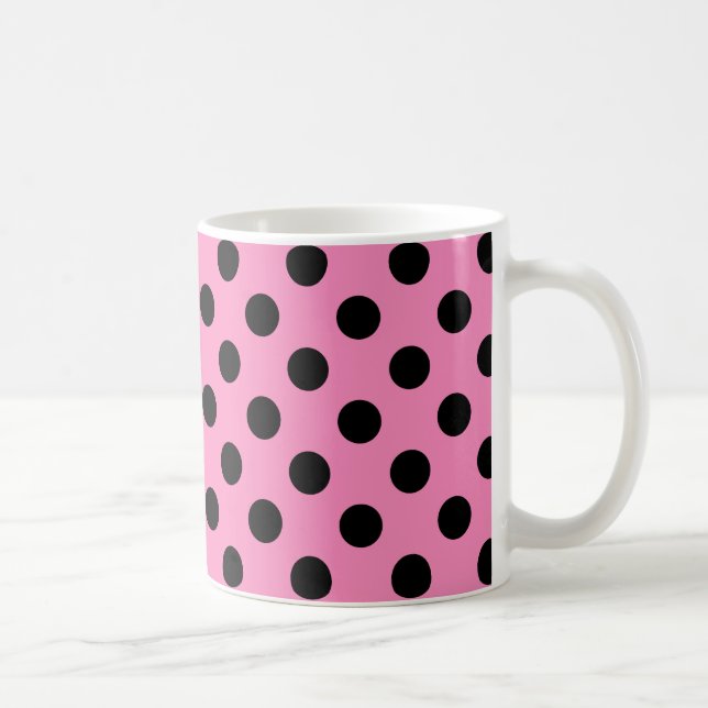 Schwarze Polka-Punkte auf Rosa Kaffeetasse (Rechts)