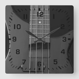 Schwarze quadratische Zahlen auf Bass-Gitarre Quadratische Wanduhr