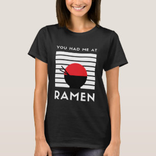 Schwarze Ramen Lustige Typografie Frau T-Shirt