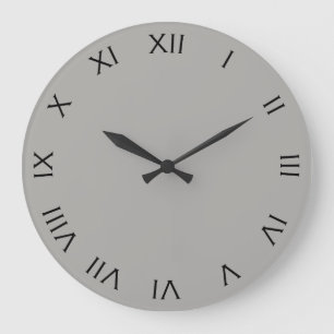 Schwarze römische Zahlen auf dem Gray Wall Clock B Große Wanduhr