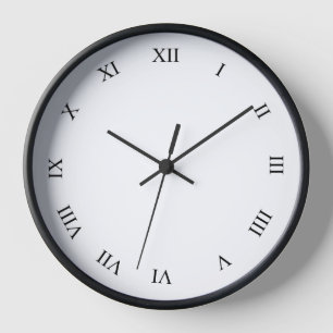 Schwarze römische Zahlen Schwarzer Holzrahmen Wand Uhr
