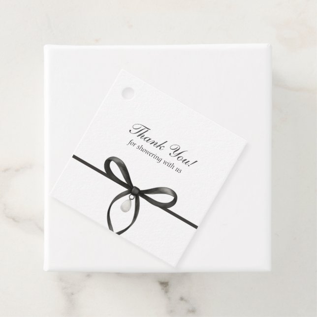 Schwarze Schleife mit Perle Old Money Braut Danke Geschenkanhänger (Beispiel)