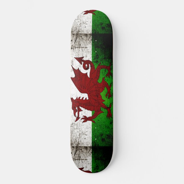 Schwarze Schmutz-Wales-Flagge Skateboard (Vorderseite)