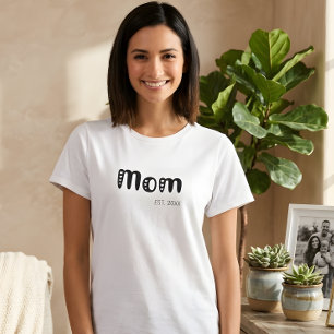 Schwarze Schrift etablierte Mama süße Herzen T-Shirt