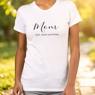 Schwarze Schriftart Established Mom T-Shirt