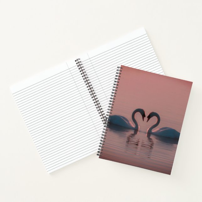 Schwarze Schwäne müssen Liebe Pink Sky sein Notizbuch (Innenseite)