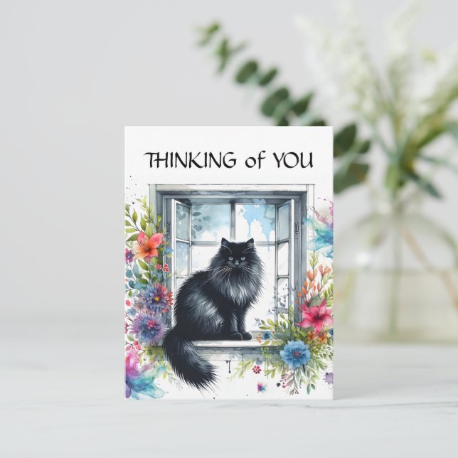 Schwarze sibirische Katze im Wasser des Fensters Postkarte (Stehend Vorderseite)