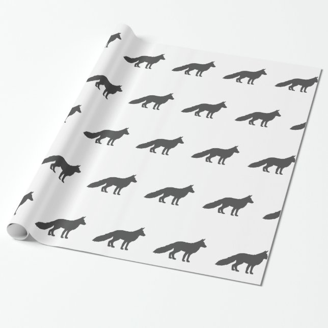 Schwarze Silhouette eines flauschigen Fuchses Geschenkpapier (Ungerollt)