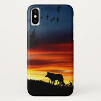 Schwarze Silhouette von Wolf, Vögeln und Baum im S