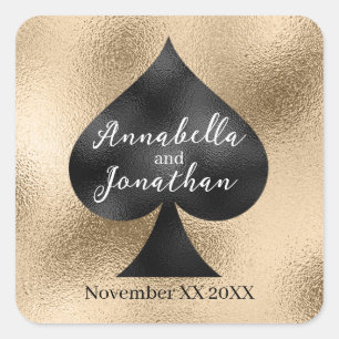 Schwarze Spade auf Gold Quadratischer Aufkleber