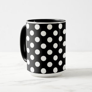 Schwarze Tasse Stilvolle weiße Polka-Punkte
