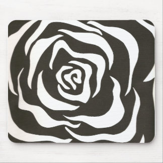 schwarze u. weiße Blume Mousepad