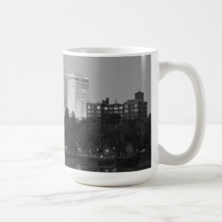 Schwarze u. weiße Tulsaskyline-Tasse Kaffeetasse
