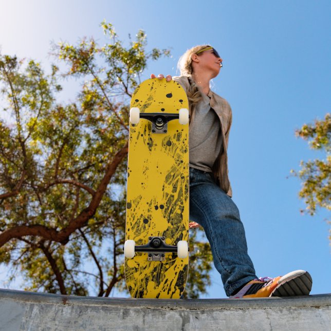 Schwarze und gelbe Farbspritzer Skateboard (Außen 1)