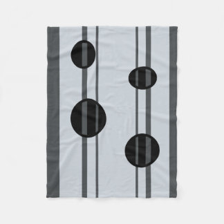 Schwarze und graue Punkte und Linien Fleecedecke