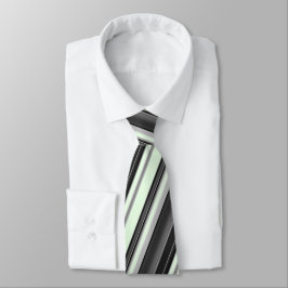 Schwarze und graue Streifen auf tadellosem grünem Krawatte