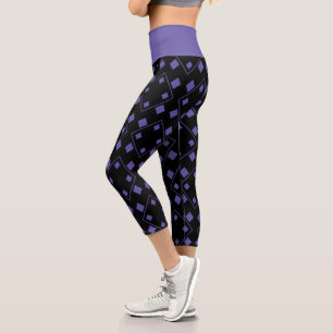 Schwarze und Lila Random Harlequin-Formen Capri Leggings