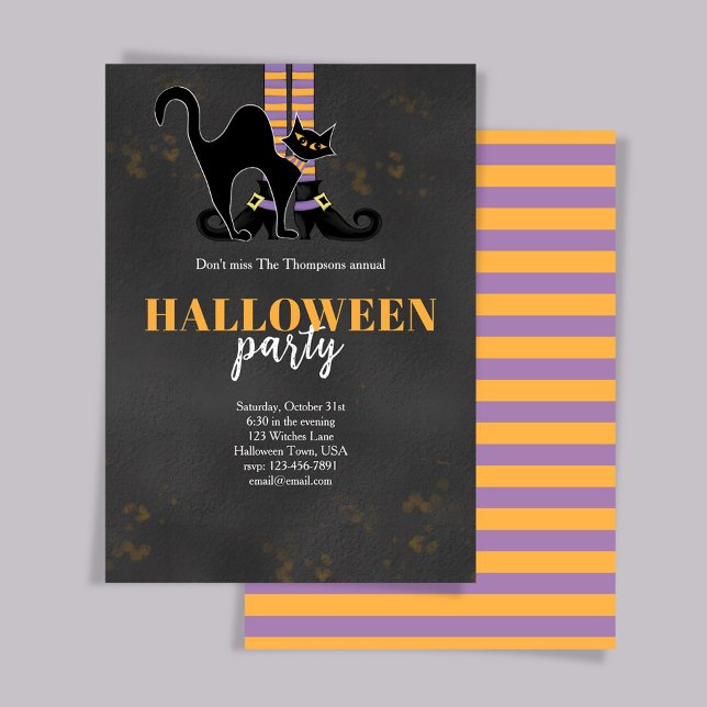 Schwarze und orangefarbene Katzenjacke Halloween-P Einladung (Halloween Party witch and black cat invitation.)