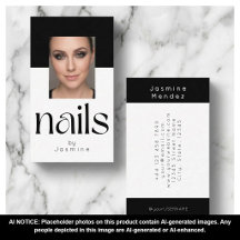 Schwarze und weiße elegante Foto-Nagelspezialistin