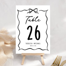 Schwarze und weiße handgezeichnete Bogen-Hochzeit